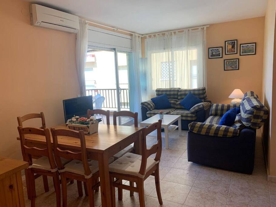 Apartamento Primera Linea De Playa Port-Segur Segur de Calafell Kültér fotó
